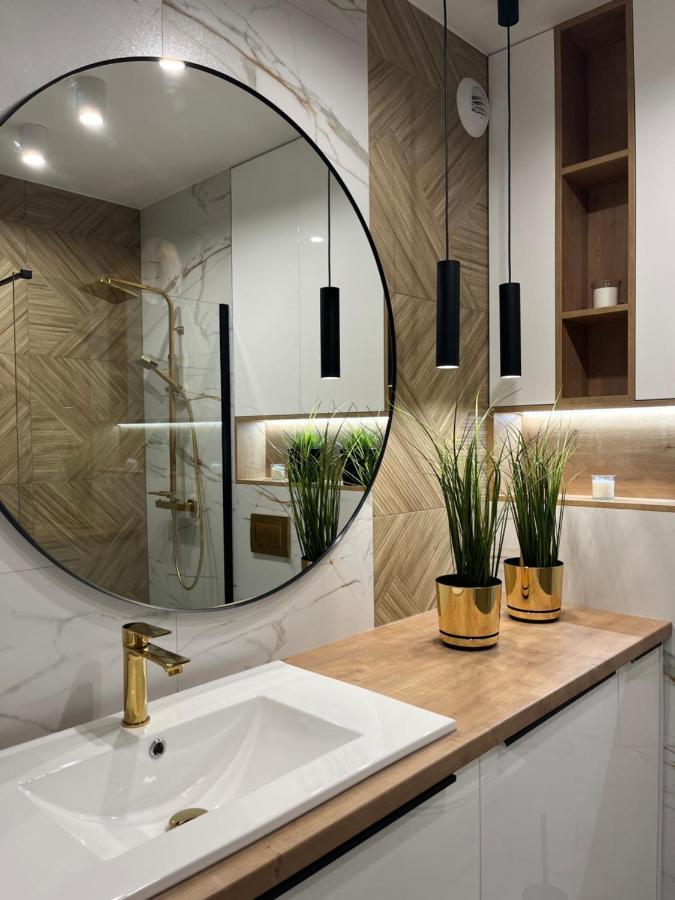 Nowoczesny Apartament Z Garazem Morelova Danzica Esterno foto